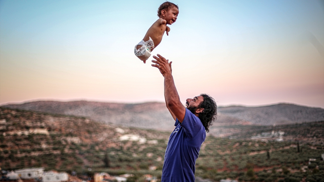 Staying with his family in a tent belonging to his relatives in the camps where the forcibly displaced civilians took shelter in Idlib, Mohammed struggles to survive in the face of impossibilities.