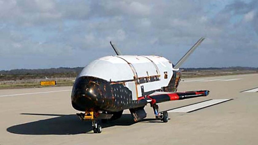 Top secret X-37B spaceship breaks record with almost two years in orbit -  ABC News