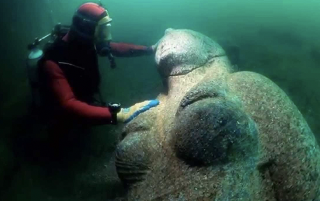 Ancient Egyptian city, Heracleion, Lost City of Heracleion, Ancient history, Archaeological discovery, Underwater exploration, Historical find, Egyptian civilization, 1,200 years ago, Historical site, Rediscovered city,