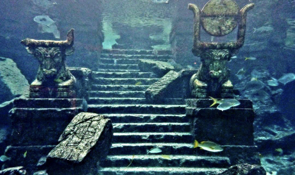 Ancient Egyptian city, Heracleion, Lost City of Heracleion, Ancient history, Archaeological discovery, Underwater exploration, Historical find, Egyptian civilization, 1,200 years ago, Historical site, Rediscovered city,