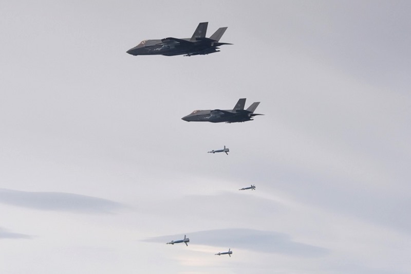 Italian F-35A, F-35B fighters conduct first simultaneous drop of  laser-guided bombs - Blog Before Flight - Aerospace and Defense News