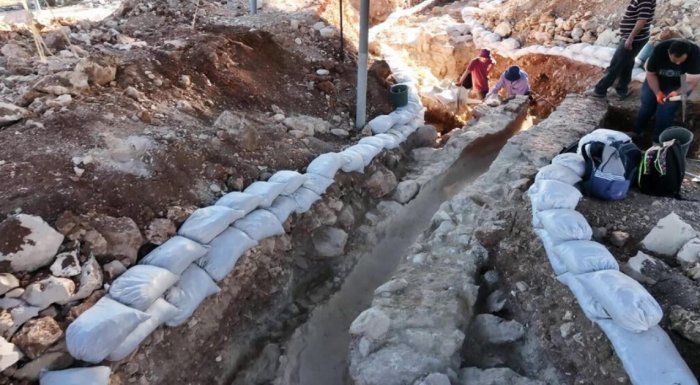 Massive And Well-Preserved Second Temple-Era Aqueduct Unearthed In Jerusalem