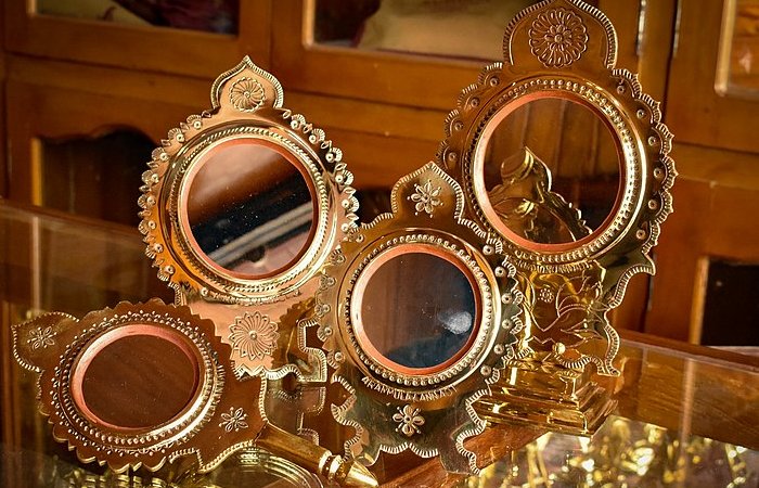 Ancient Secrets Of The Aranmula Kannadi Mirror That Reflects You As You Really Look