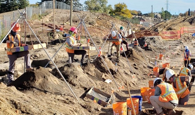 35,000 Unique Artifacts Discovered In 720-Year-Old Iroquoian Village In Canada