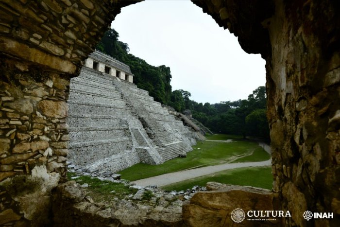 Ancient Atlantean Sculpture Discovered At The Mayan Chichen Itza Archaeological Site