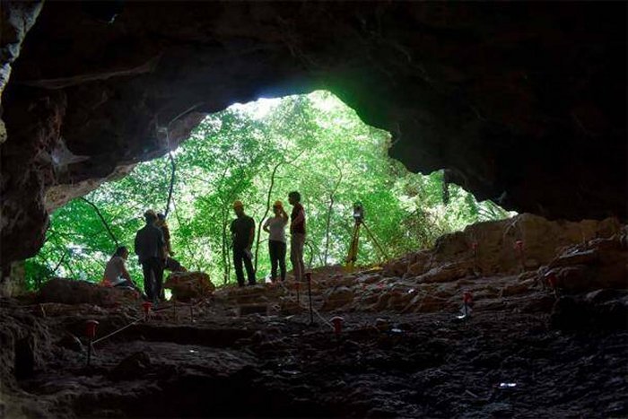 Rare 7,000-Year-Old Clay Figurine Discovered In Battifratta Cave, Lazio