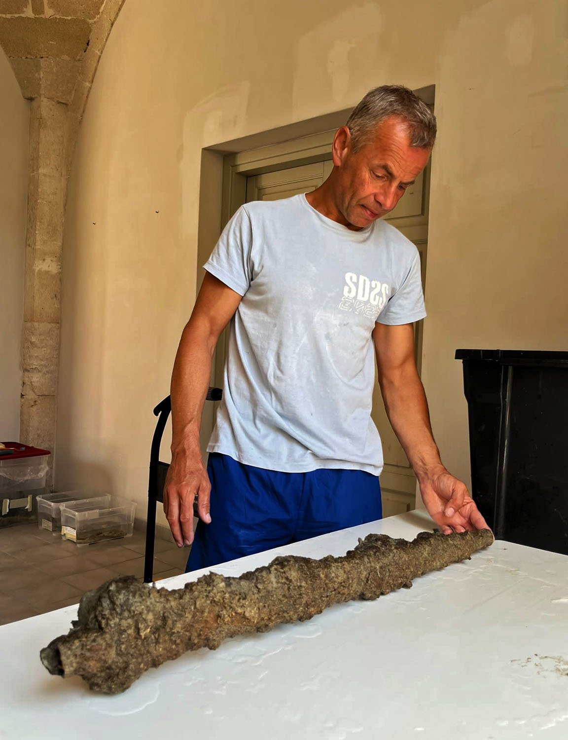 Major Underwater Archaeological Find On The Western Coast Of Sicily - Artifacts From The Battle Of The Egadi Islands?