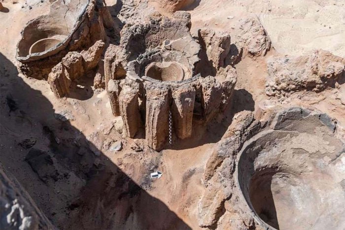 World's Oldest Beer Factory Discovered In Abydos, Egypt