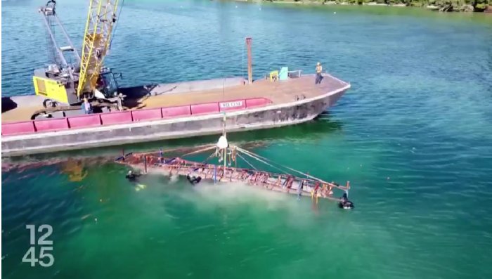 Remarkably Well-Preserved 2,500-Year-Old Canoe Discovered In Swiss Lake