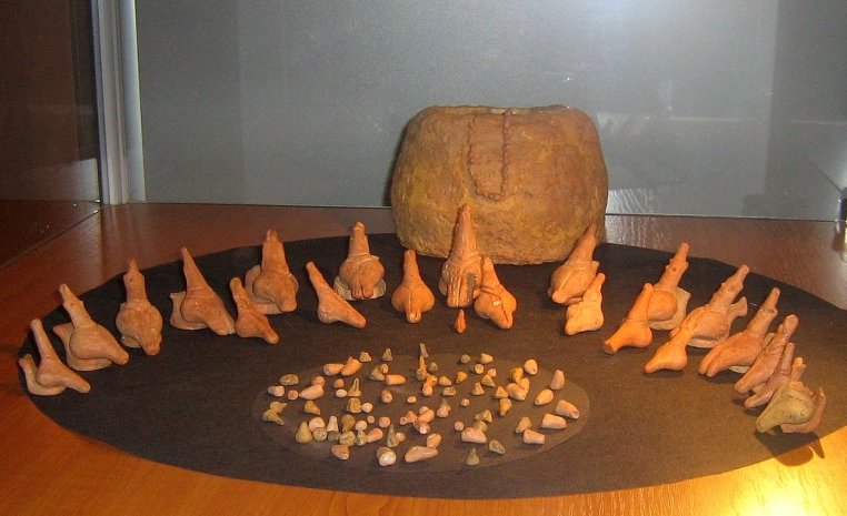 Pre-Cucuteni Clay Figures 4900-4750 BC Discovered in Balta Popii, Romania