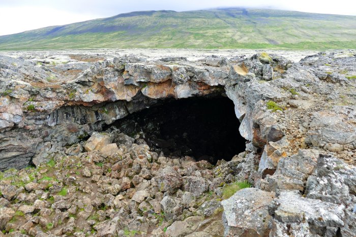 Surtshellir Cave Reveals How Vikings Attempted To Prevent Ragnarök - Doom Of The Gods