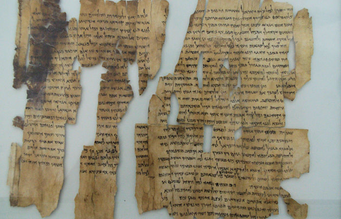 Ancient Secrets Of Mysterious Dead Sea Scrolls And Eastern Papyri Revealed By Handwriting Analysis