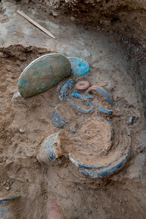 Magnificent Etruscan Underground Burial With Beautiful Artifacts Discovered In Aleria-Lamajone, France 