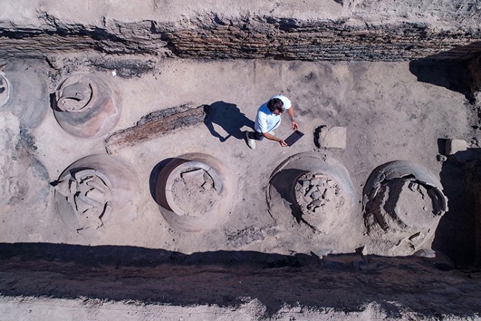 What Are The Monumental Uratrian-Era Structures Unearthed At Garibin Tepe In Van?