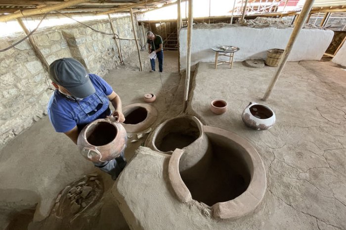  1,000-Year-Old Palace Kitchen With A Canonball Inside An Oven Found At Harput Castle In Elazig 