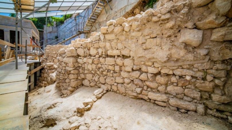 Part Of Jerusalem’s Wall Destroyed By The Babylonians In 586 BC - Unearthed