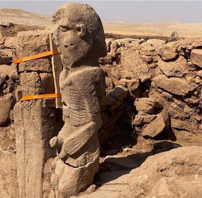 World's Oldest Human Statue Discovered In Karahan Tepe, Turkey