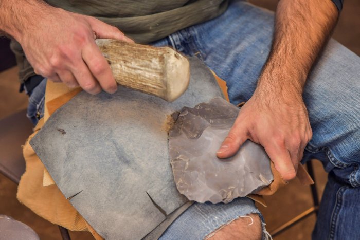 Early Humans Risked Life -Threatening Flintknapping Injuries - Long-Lasting Tradition