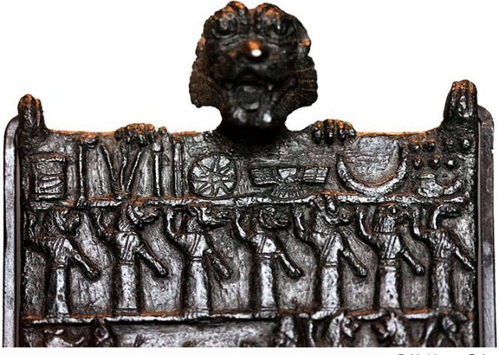 Lamashtu Plaque: ᴀssyrian Healing Device Against The Evil Goddess