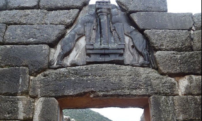  Lion gate in Mycenae. Image credit: Rokaszil - CC BY-SA 3.0