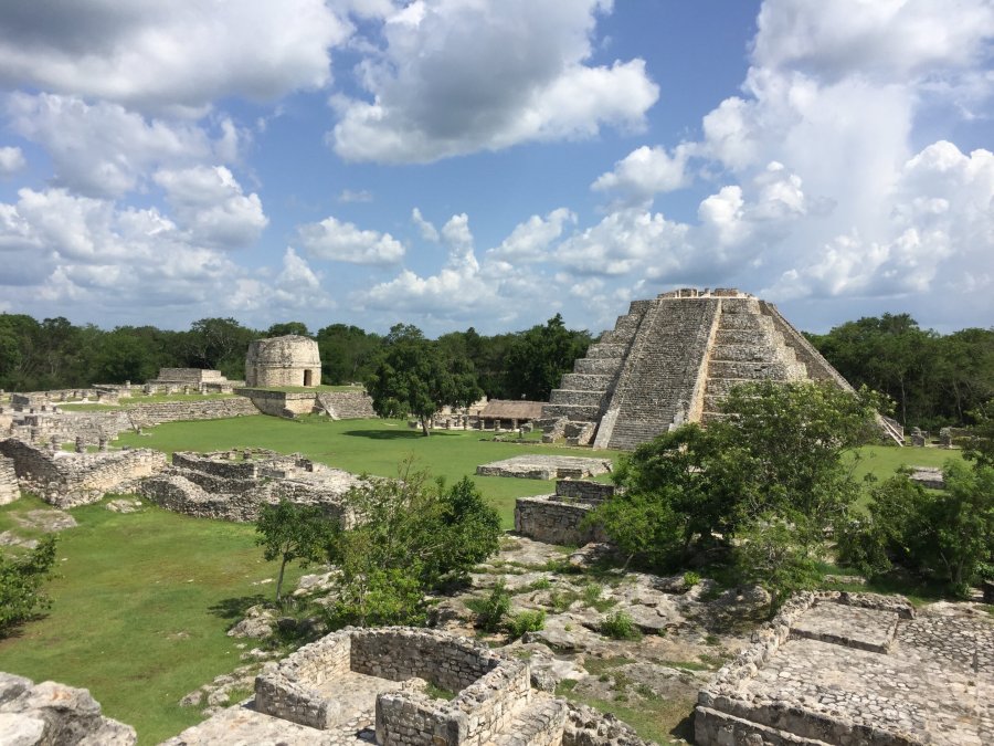 Central Mayapan showing the K'uk'ulkan and Round temples. Credit: Bradley Ruseell