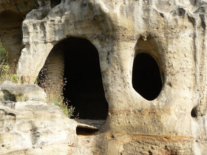 Rock cut houses south of Nottingham Castle. The city of Nottingham predates Anglo-Saxon times and was known in Brythonic as Tigguo Cobauc, meaning Place of Caves (known also as