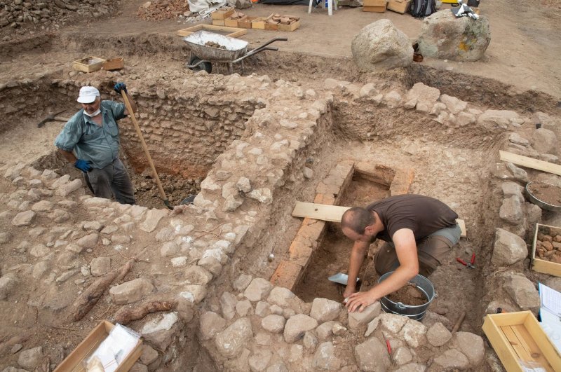 Listed on UNESCO's World Heritage List in 2014, Izmir's Pergamon revealed the tomb of the oracle Markos who was known as 