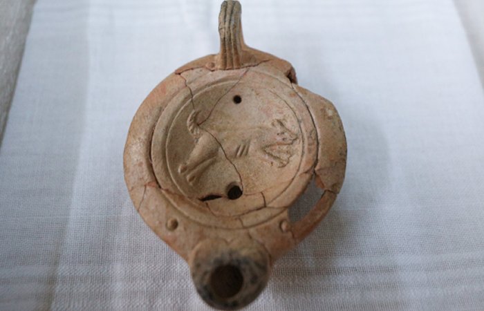 An ampulla discovered in the tomb of Markos, known as