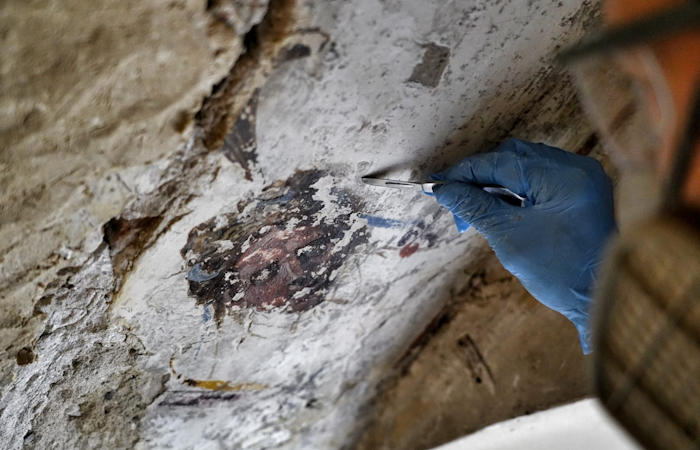 Grotesque Paintings Discovered Hidden Behind Secrets Staircase In Palazzo Vecchio, Florence