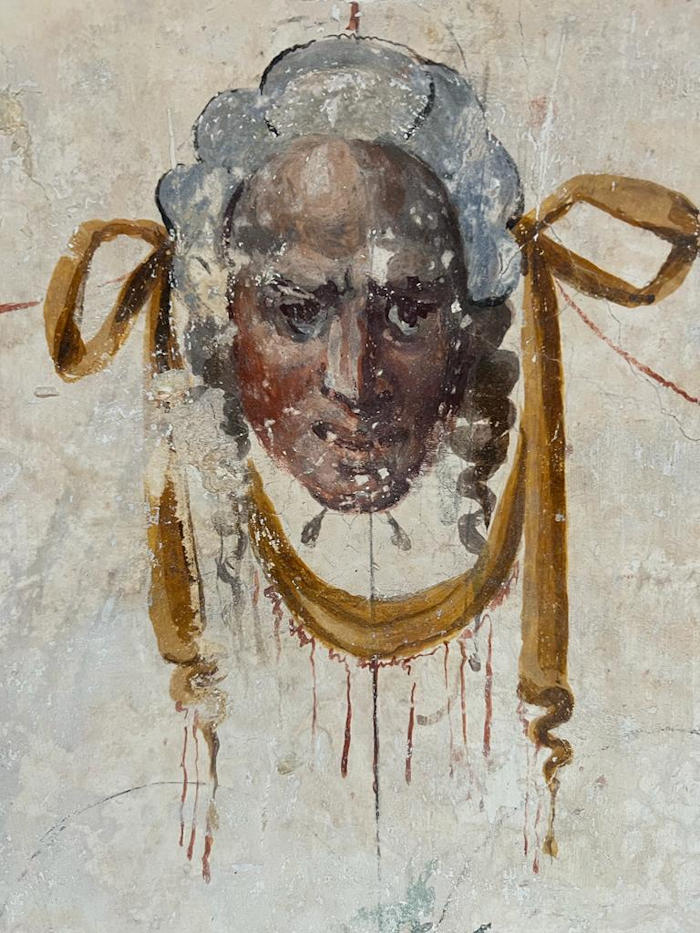 Grotesque Paintings Discovered Hidden Behind Secrets Staircase In Palazzo Vecchio, Florence