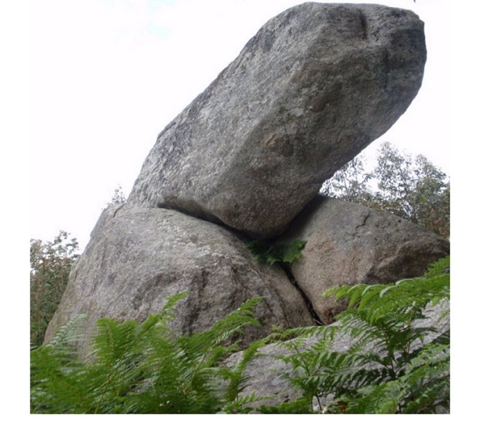 Detail of the prehistoric Galician megalith known by the name of Pena Molexa. Image credit: Deparpor - CC BY-SA 3.0