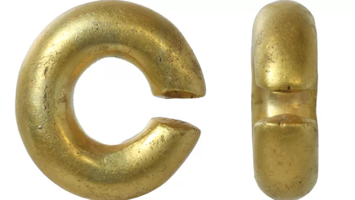 'Incredibly Mysterious' Bronze Age Gold Penannular Ring Found In Norfolk