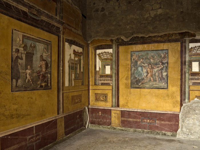 Look Inside A Restored Pompeii House - A Unique Glimpse Into Life In Italy's Ancient City