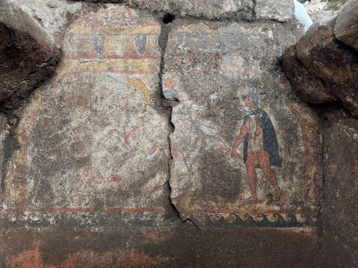 Extraordinary Painted Tomb Belonging To A Mercenary Warrior Found At Pontecagnano Necropolis