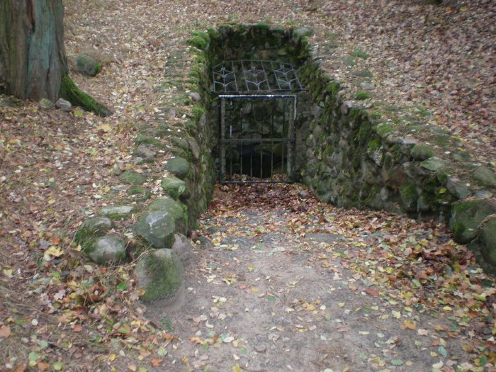 Spectacular Giant Bronze Age Hall Found Near Berlin, Germany May Be Connected To Legendary King Hinz