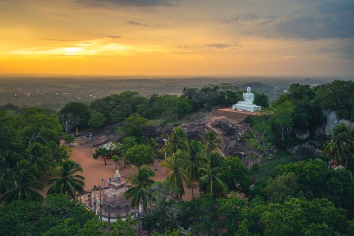 Puzzling Sakwala Chakraya Carving Could Be World's Oldest Map Of The Universe - Mystery Of Sri Lanka's Stargate