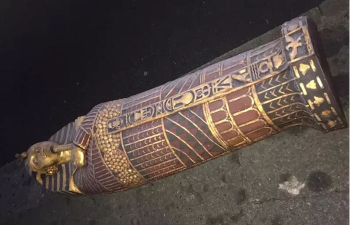 How Did An Ancient Egyptian Sarcophagus End Up Abandoned On A Street In London?