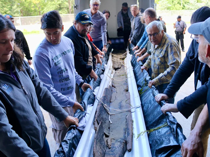 Incredible Find - 3,000-Year-Old Canoe Found In Wisconsin's Lake Mendota