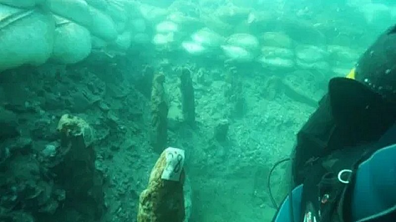 Parts of the wooden stilts that the prehistoric people used to support their homes already in the Bronze Age, after the sharp rise of the Black Sea level, can still be seen today