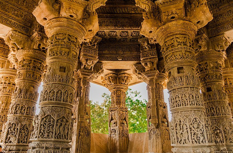  One of the few significant Sun temples across India, this Sun Temple at Modhera will fascinate with its inverted lotus design on plinth, long and short pillars, semicircular and triangular ‘Torana’ archways..