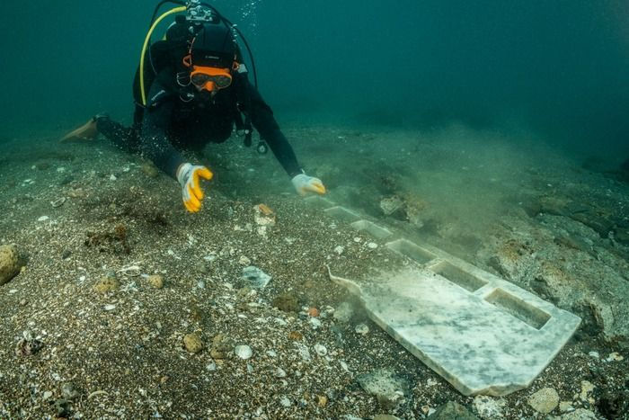 Underwater Nabataean Temple With Marble Altars Discovered In Pozzuoli