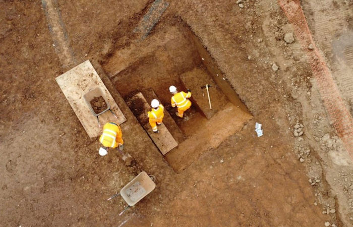 2,250-Year-Old Iron Age Settlement Discovered Near Upton-Upon-Severn