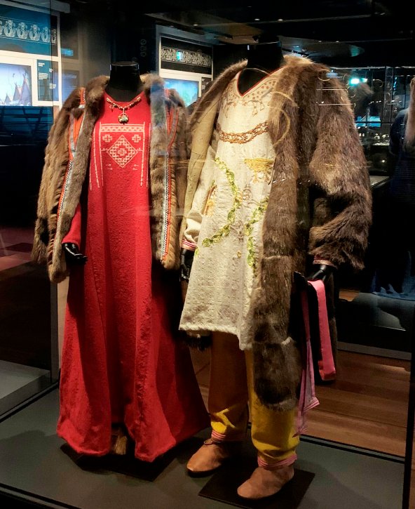 Impressive Textile Reconstruction Shows What Viking Age People Dressed Like