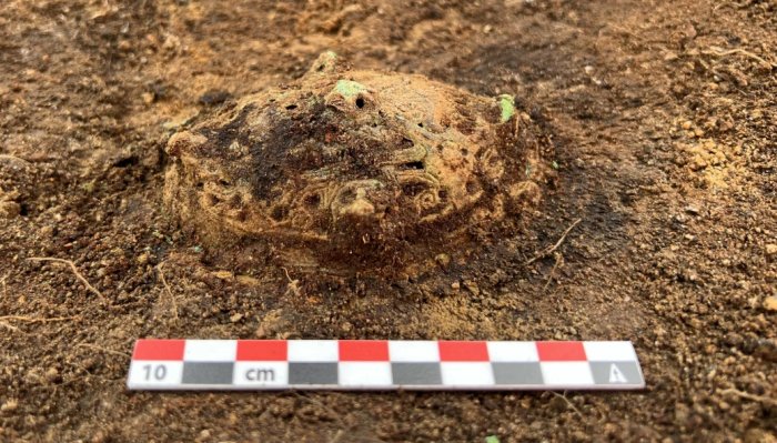 Amazing Artifacts Found In Viking Double Grave In Norwegian Garden