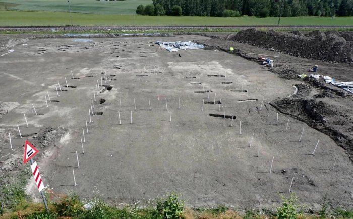 Viking House The Size Of Two Tennis Courts Discovered In Norway