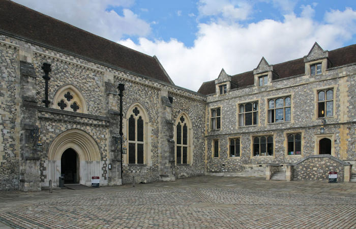 Burial Of Queen Of Emma Of Normandy Discovered In Winchester Castle