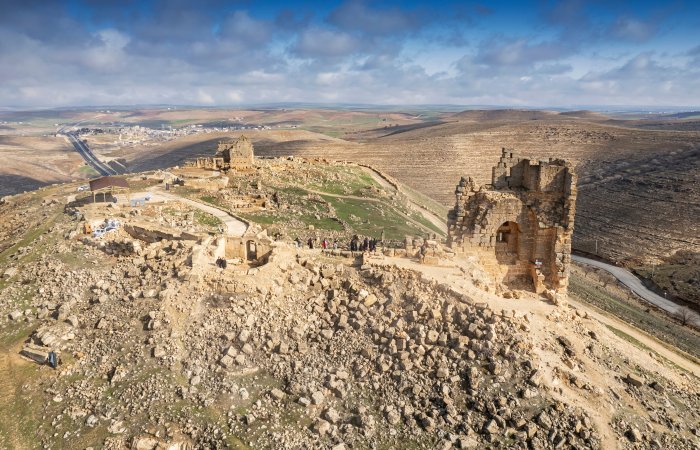 What Are The Huge Ancient Structures Beneath The Zerzevan Castle Discovered By Radar?