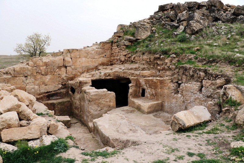 Two corridors in a 1,700-year-old Roman-era temple belonging to the Mithras religion as part of the excavations conducted in the Zerzevan Castle in southeastern Diyarbakır province.